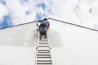 Peinture extérieure à Montselgues — façades et ravalement